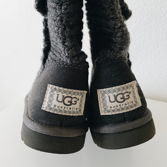 UGG Classic Cardi Button Grey Knit Boot - Picture 5 of 7